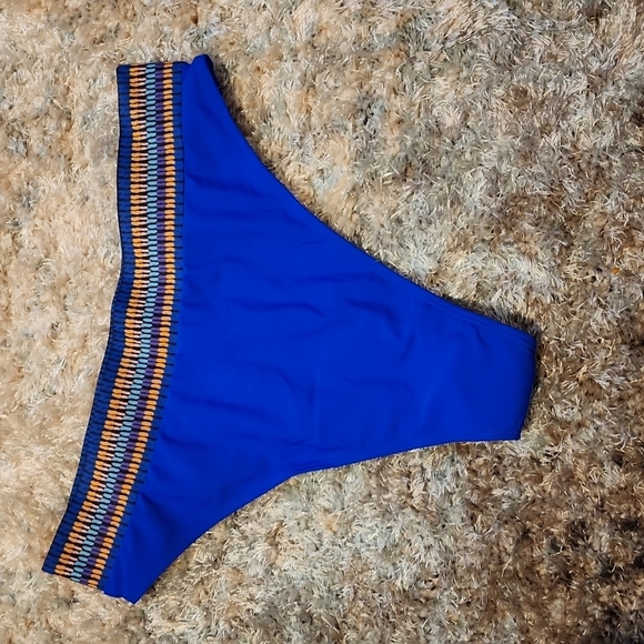 🧿 royal blue Aztec print bikini bottom 🧿 - Picture 3 of 6